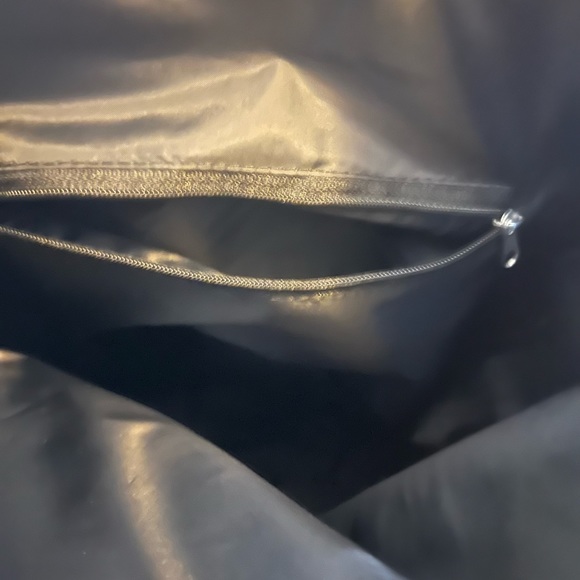 On Cloud Black Backpack - Picture 6 of 7